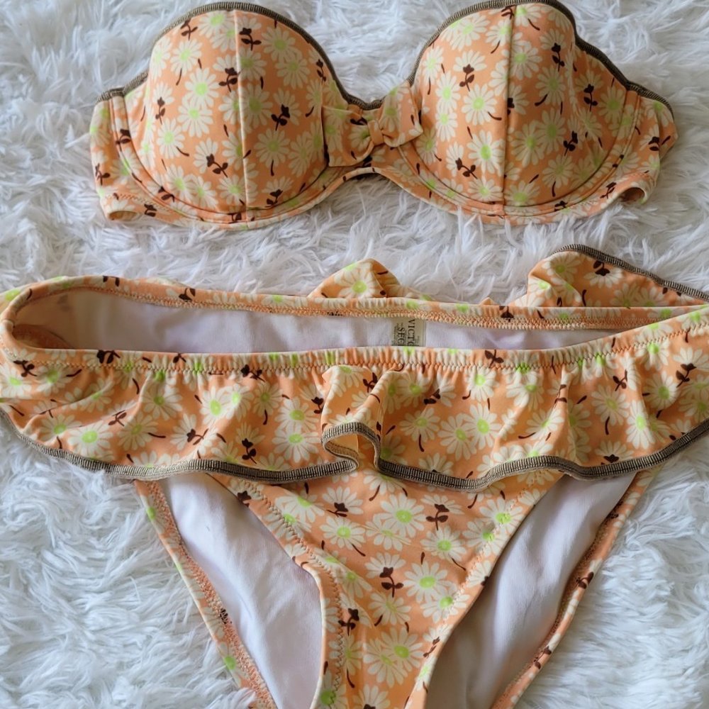 Victorias Secret Floral Bikini - Picture 8 of 8